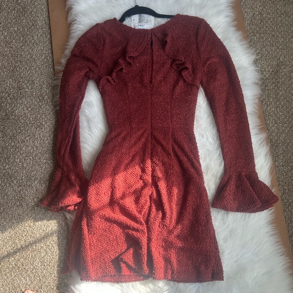 MINERVA FLARED CUFF KNIT WRAP DRESS MAROON - Picture 11 of 11